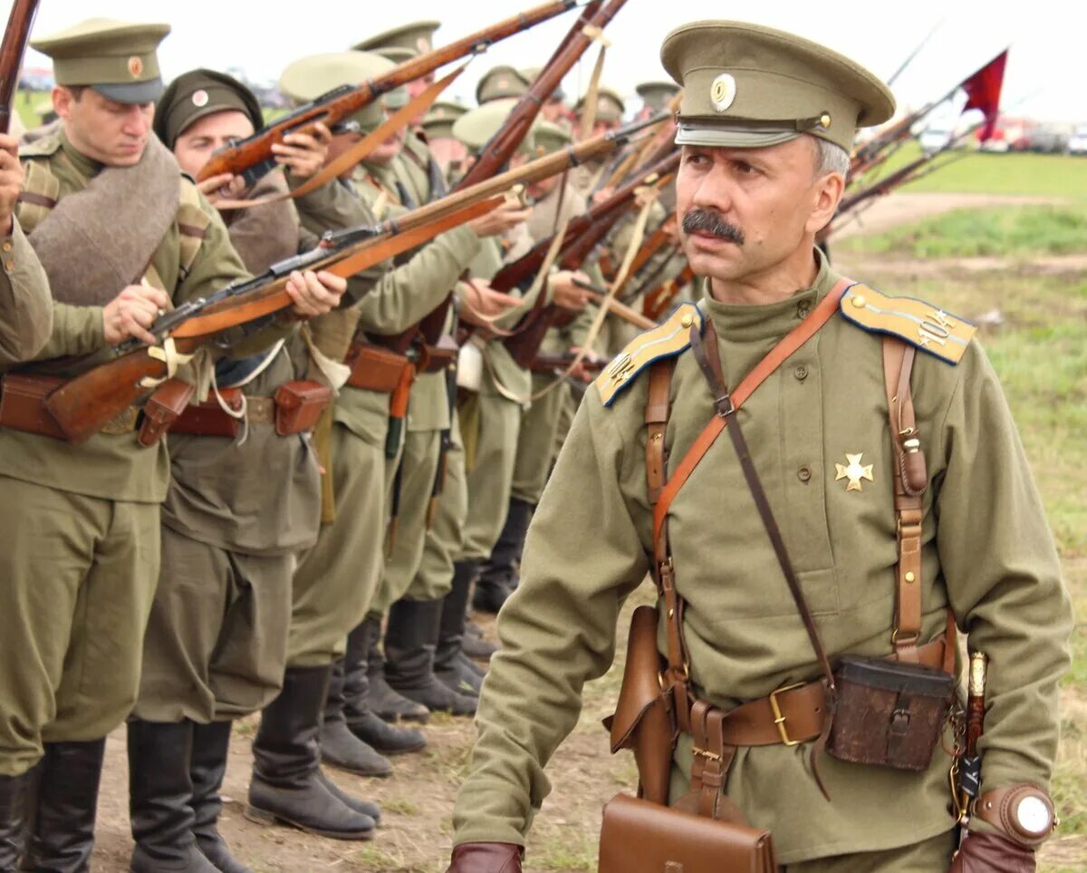 Царская армия 1914. Русская Императорская армия 1914. Солдат русской армии 1914. Русская Императорская армия 1914 реконструкторы. Риа 20