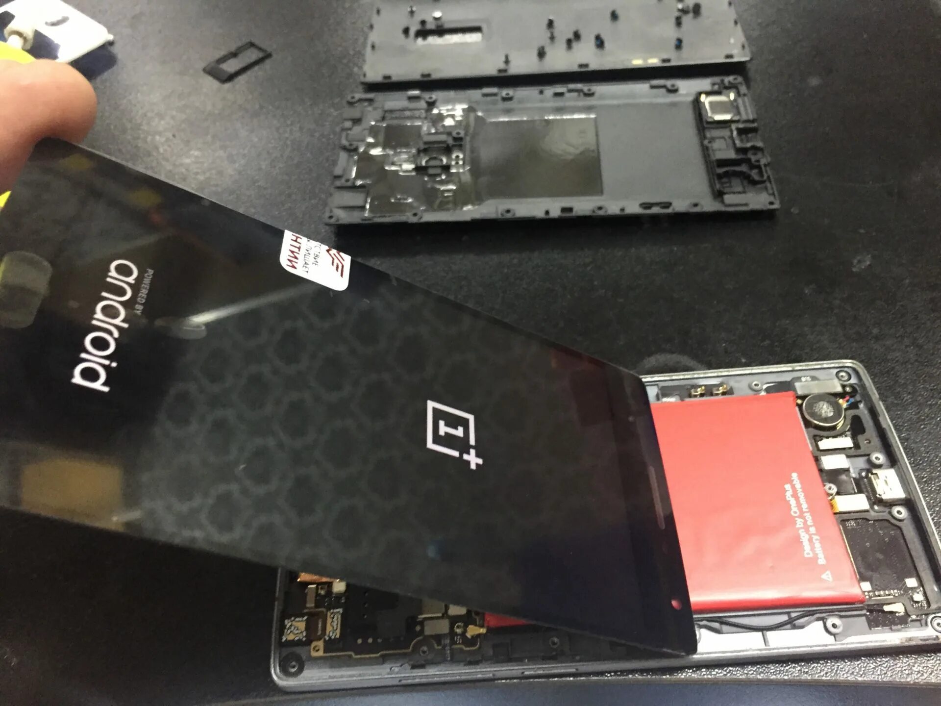 Вскрытый смартфон. Ремонт oneplus. Ремонт oneplus. Ремонт oneplus. One plus 1 64 gb.