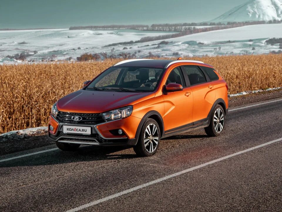 Показан интерьер приподнятого универсала Lada Vesta SW Cross - DRIVE2