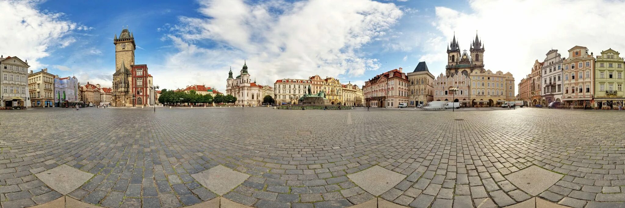 Прага Староместская площадь мощеная. Panorama 360 площадь. Улица города панорама. Панорамное изображение улиц. 360 г