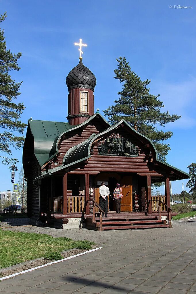 Храм в Мельниково Приозерского района. Храм Святой Троицы в пос Мельниково. Пос Мельниково Приозерского района Ленинградской области. Мельниково Приозерский район достопримечательности.