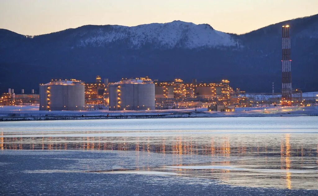 коммунистический проспект 49 южно-сахалинск. метель южно-сахалинск. сахалинской. южно сахалинск февраль. улица победы южно сахалинск.