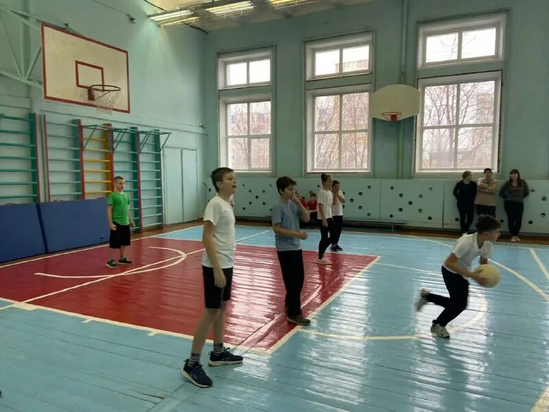 школа 9 каникулы 2023