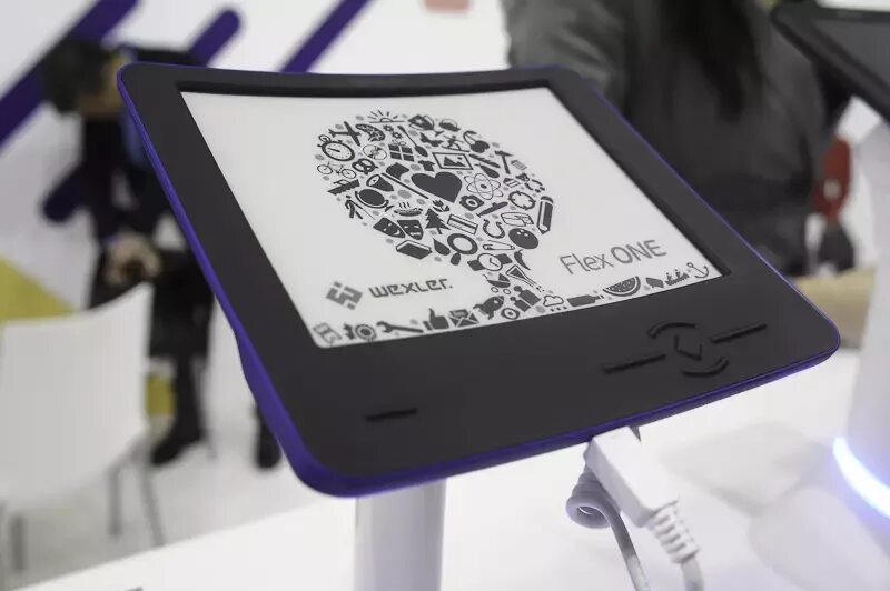 E Ink экран. Гибкий e-Ink экран. Планшет с eink дисплеем. Экран с электронными чернилами