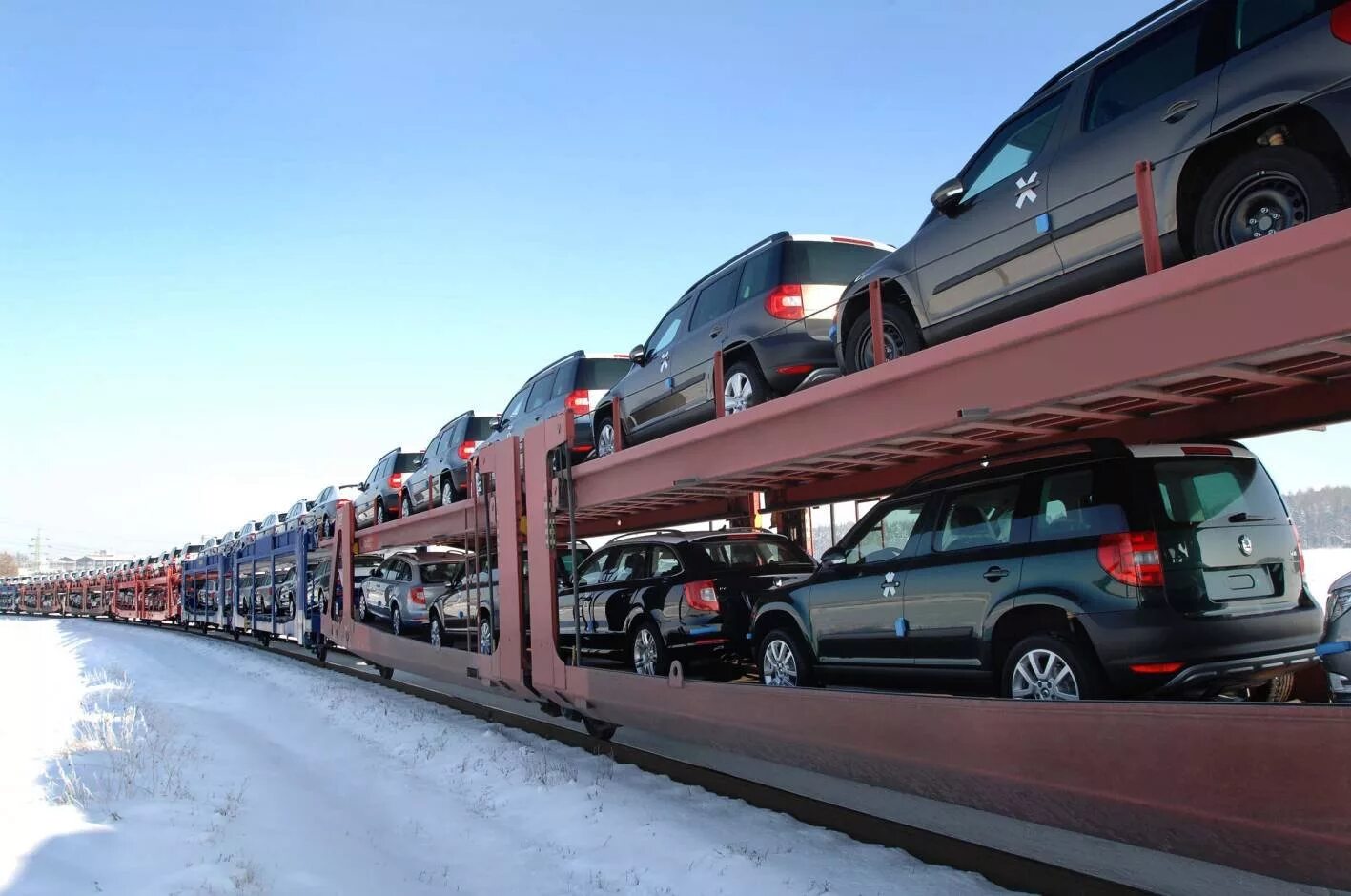 Ввоз иномарок. Ввоз легковых автомобилей. Импорт автомобилей. Машина для перевозки.