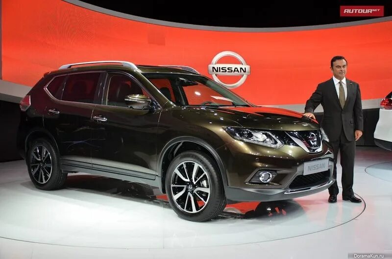Форум ниссан премьеры. Ниссан икстрейл оливковый. ниссан икстрейл 2014. nissan x-trail 2025 оливковый. ниссан х-трейл оливковый цвет.
