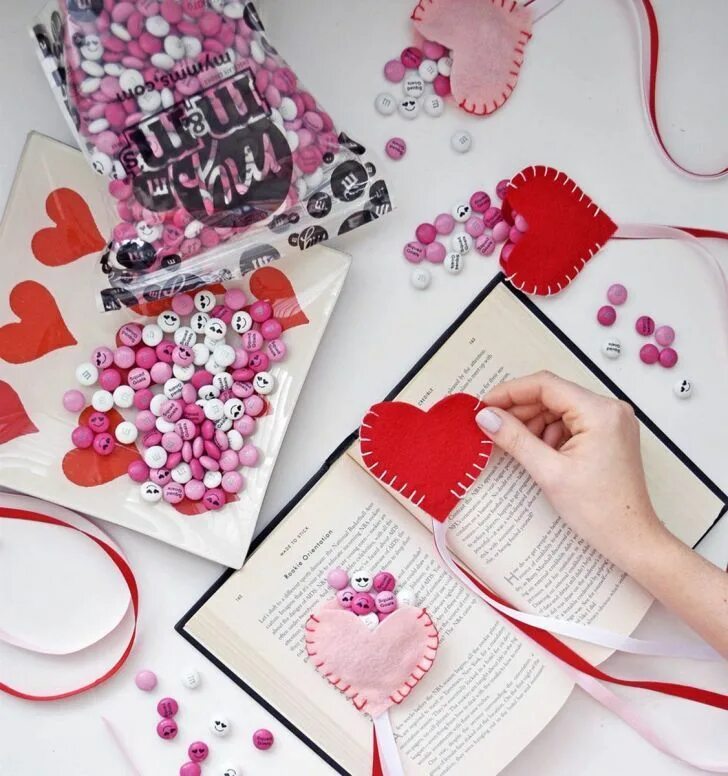 Гирлянда над столом. Diy проекты. Diy подарок на день матери. Декор лета. День diy.