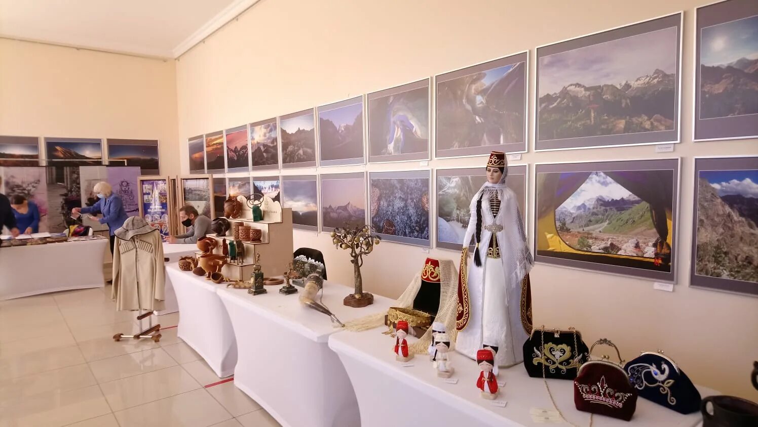 Южные ворота владикавказ. Южные ворота склад. Южные ворота чми. Ворота на таможне. Южные ворота владикавказ.