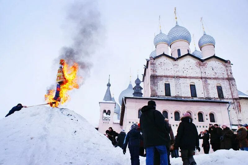 Ростов Великий Масленица. Масленица в Богатырском подворье. Подворье на Масленицу.