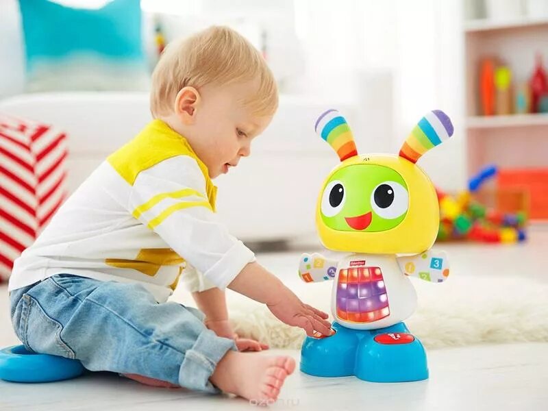 Игрушки детям три года. Робот Бибо Fisher Price. Обучающий робот Fisher Price Бибо. Игрушка Fisher Price Бибо. Робот Бибо Fisher Price круглый.