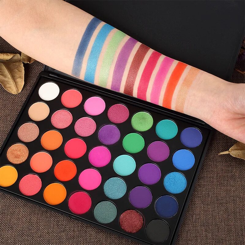 Палетка тене1. Палетка теней для век mac style 12 colors. Теней яркие большие. Палетка теней разноцветная. Палетка miss rose professional make-up.