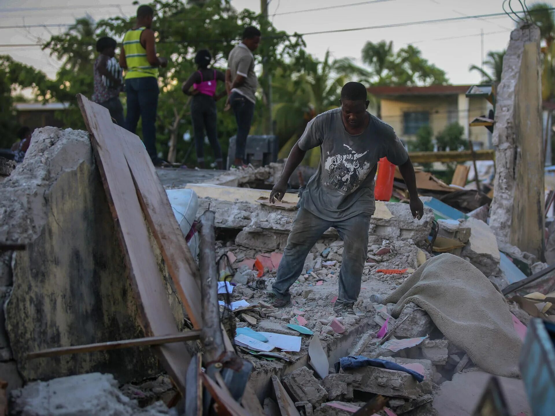 Землетрясение на Гаити 2010. Землетрясение на Гаити 2021. Землетрясение на Гаити 12 января 2010 года. Землетрясение на Гаити в 2010 порт-о-Пренс.
