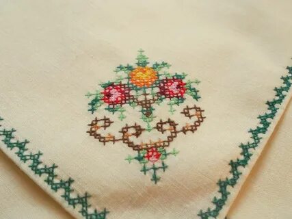 Vintage Embroidered cross stitch Linen Tablecloth and Napkins Etsy Kirjonta...