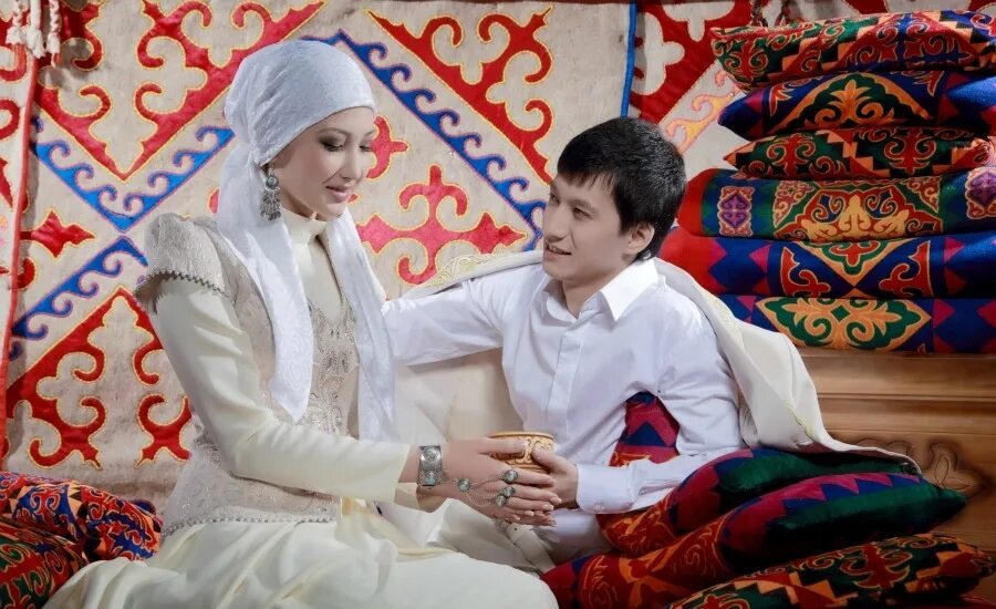 Қыздар сайысы. Казахская келин. Келин бала. Казахская невестка.