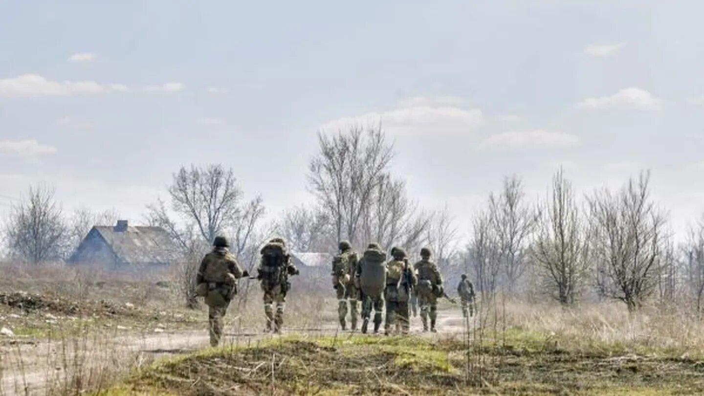 Военные новости харьковское направление. Красный Лиман ЛНР. Украинские военные. Войска Харьковской области.