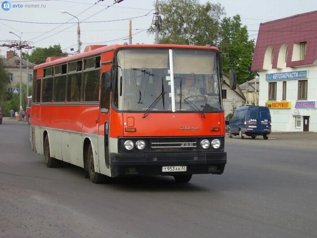 мосгортранс специализированная автобаза. школьный автобус россия. автобусы старше 10 лет. дети на старом автобусе туризм лето. автобусы старше 10 лет.