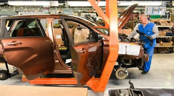 Ролик автоваза. Автоваз конвейер. Ролик автоваза. Завод автоваз тольятти. Ролик автоваза.