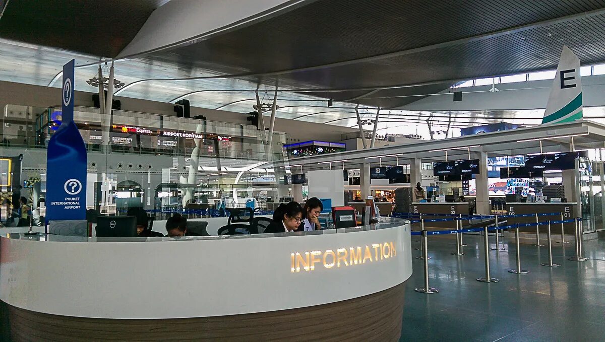 Аэропорт пхукет сайт. Phuket International Airport. Пхукет Интернешнл аэропорт. HKT аэропорт. Стойки Аэрофлота в аэропорту Пхукета.