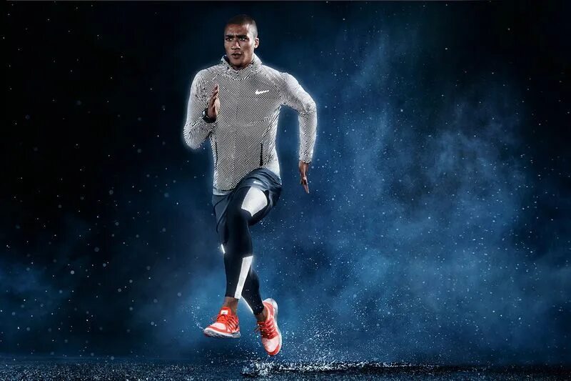 Милый бегун 2024. Nike Running бег. Nike спортсмены. Реклама спортивной одежды. Зимняя экипировка для бега.