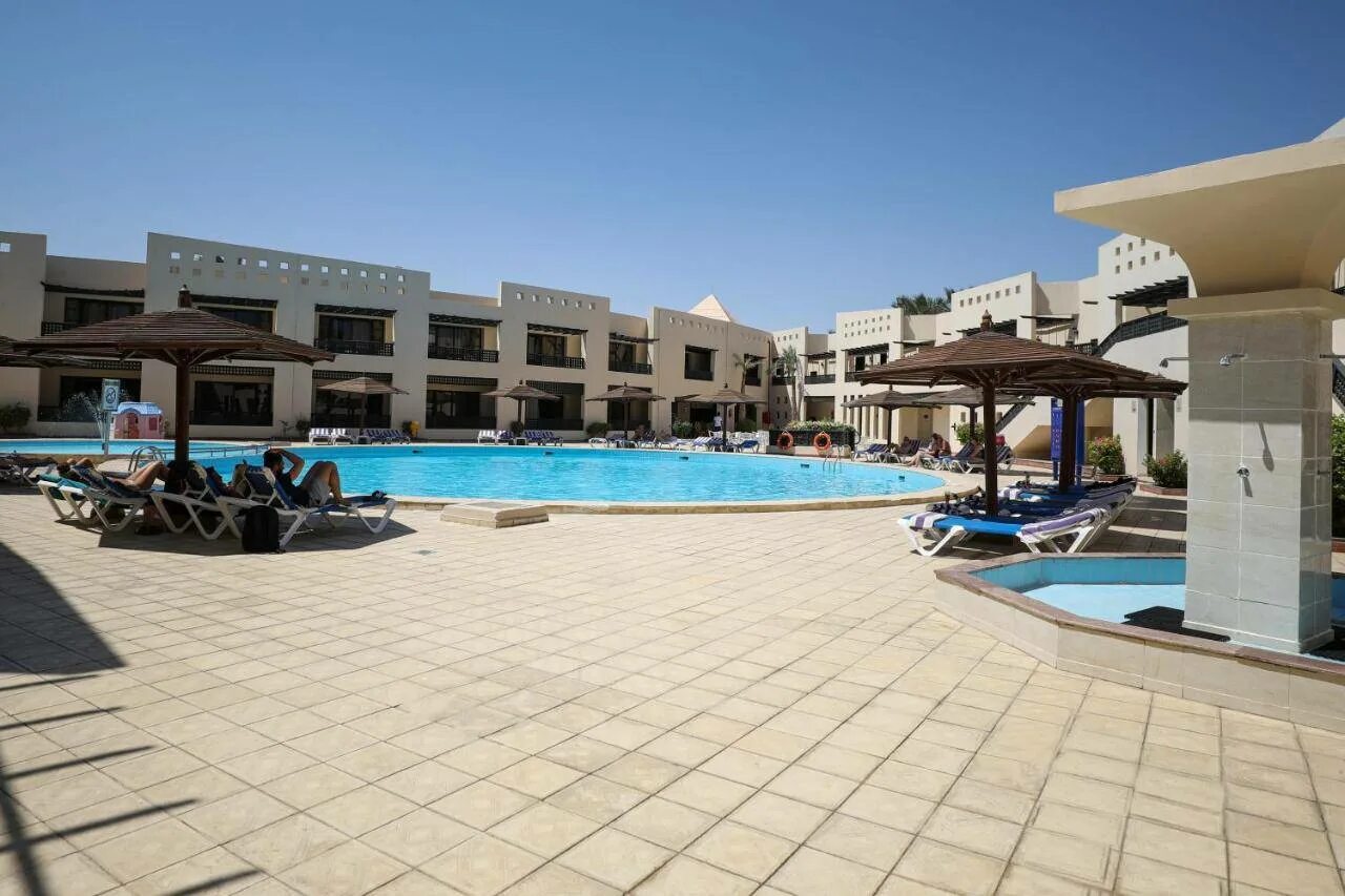 Отель blend club. Blend club aqua resort 4 на карте. Blend club aqua resort 4. Golden five the club) 4*. Отель blend club.