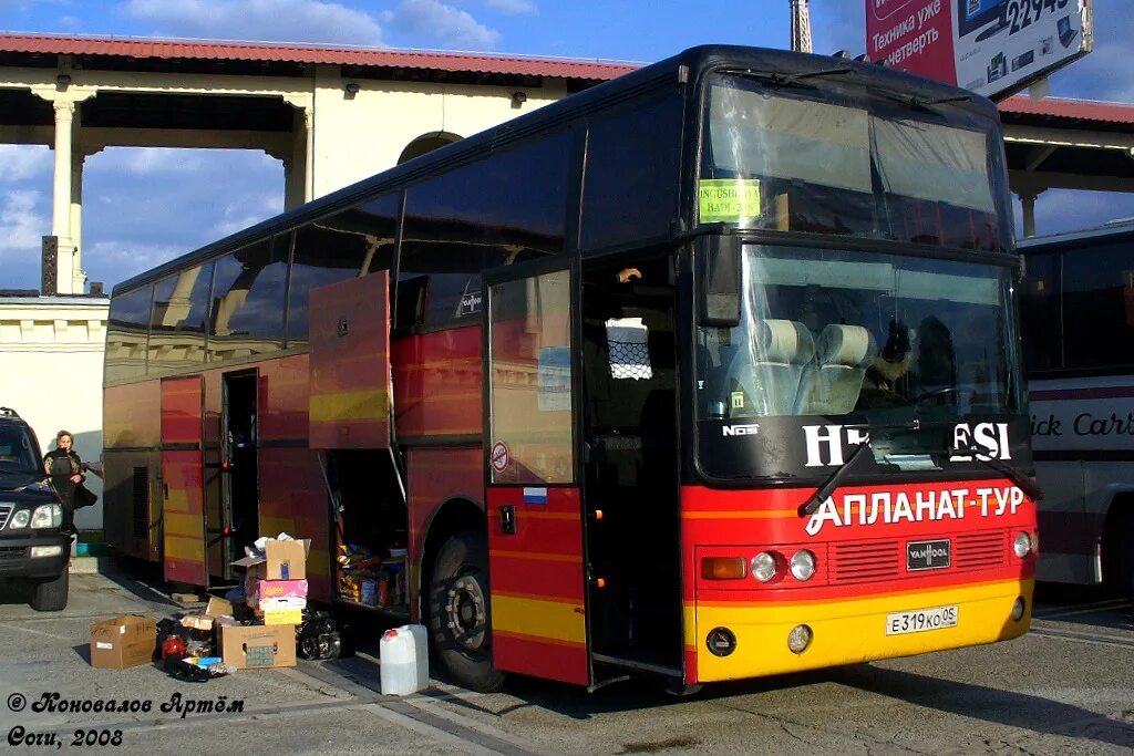 Пятигорск грозный маршрутка. Van hool t815 acron. van hool t815 acron салон. пятигорск грозный. москва-грозный-пятигорск.