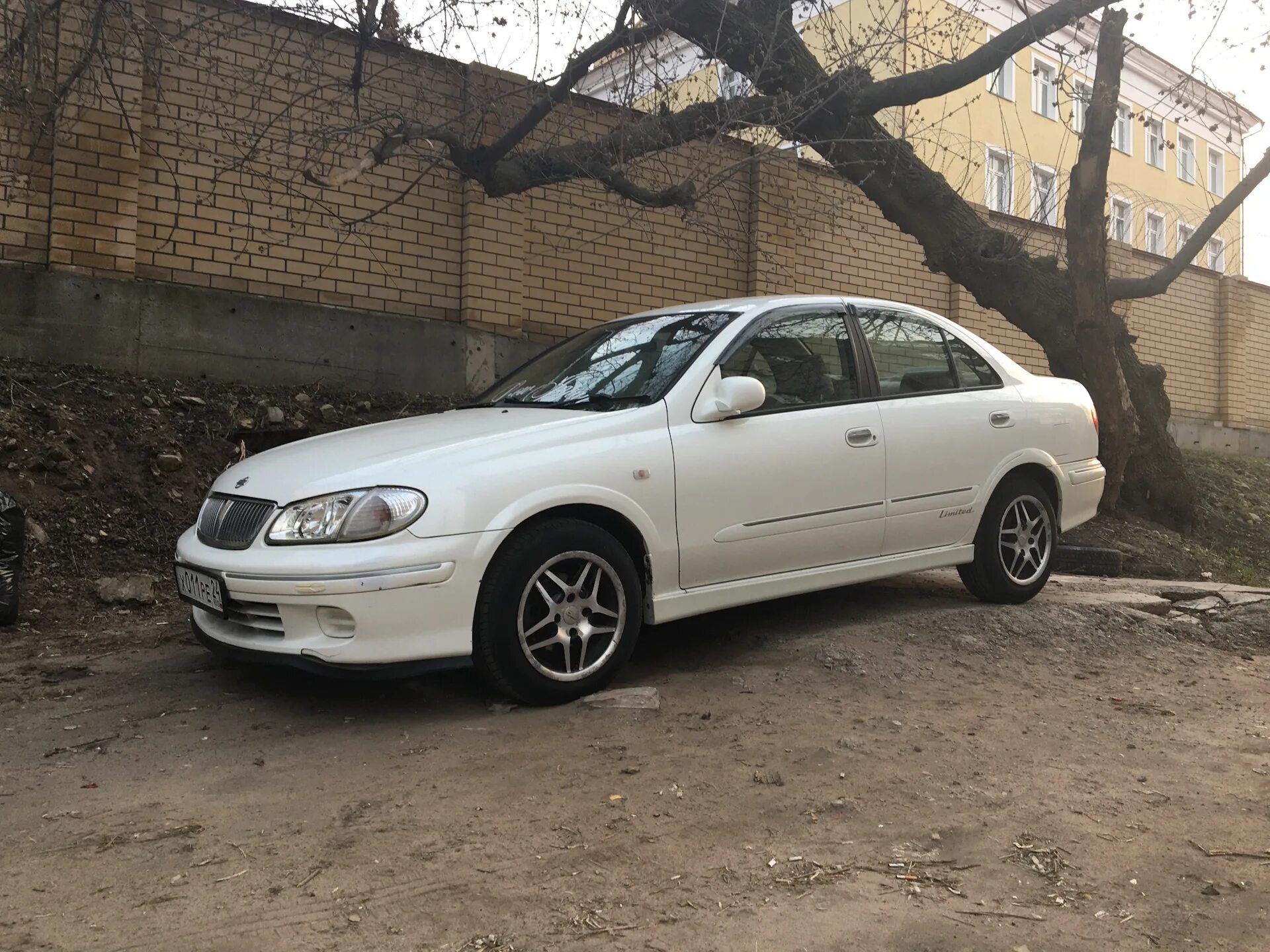 Диски bluebird sylphy. Nissan bluebird sylphy 2001. ниссан блюберд силфи на дисках. nissan bluebird sylphy g10 диски. диски на ниссан блюберд силфи 2001.