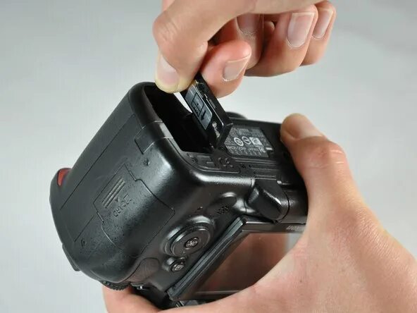 Как снять крышку батарейного отсека Nikon D610 Battery Replacement iFixit Repair Guide