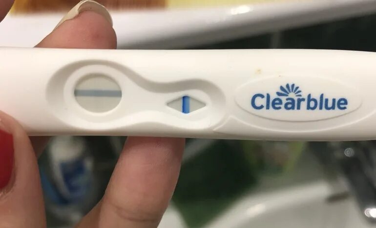 Клеар блю струйный 2 полоски. 8 дпо клеар блю плюс. Клеар блю полоска призрак. Тест полоски клеар блю. Клеар блю струйный 2 полоски.