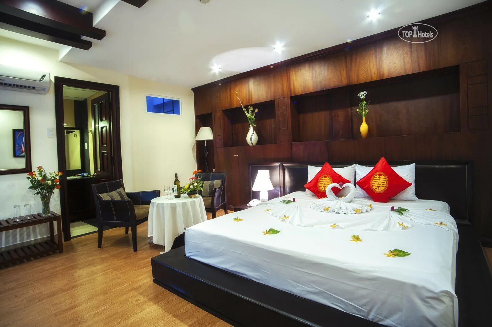 Luxury nha trang 3 star ***+ (нячанг). Нячанг отели 3 звезды. Нячанг отель маджестик. Вьетнам отель olympic. Вьетнам нячанг отели 4 звезды.