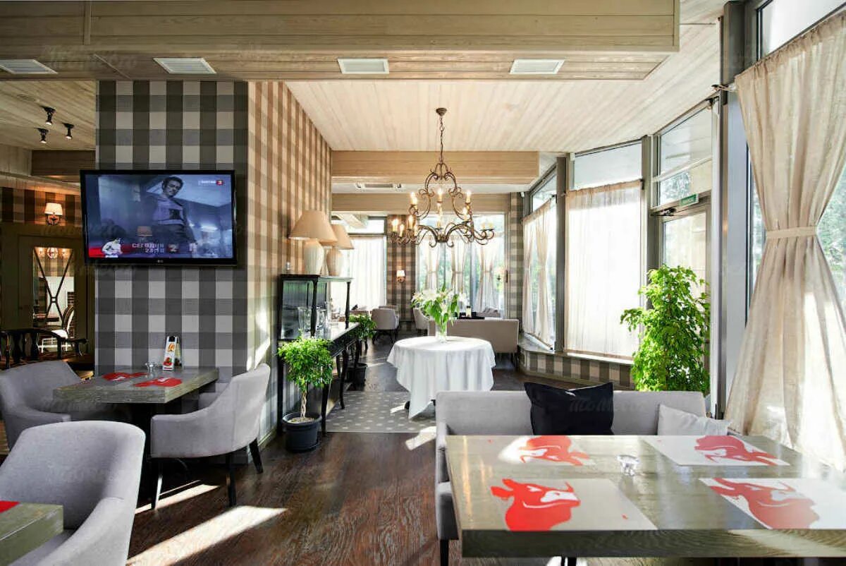 Ресторан проспект колпино. Булхаус. Стейк хаус колпино. Bull house на крестовском. Бул хаус.