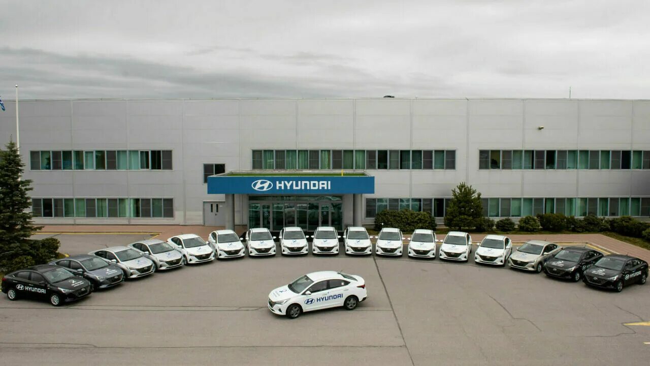 Хендэ мотор мануфактуринг рус. Hyundai rolf. Дилерский центр хендай мурманск. Автополе хендай кудрово. Хюндай спб.