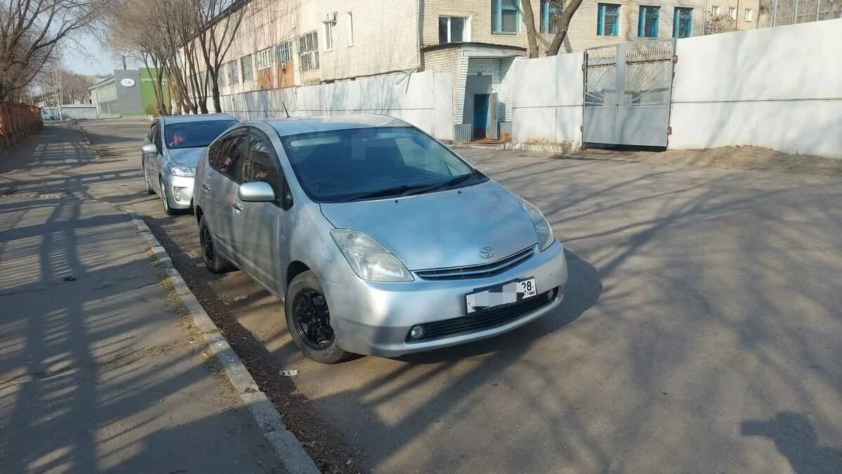 Дром белогорск амурская область. Ржавая Тойота Приус. Лучший водитель приуса. Тойота Приус на мойке. Фото Тойота Приус 98 года.