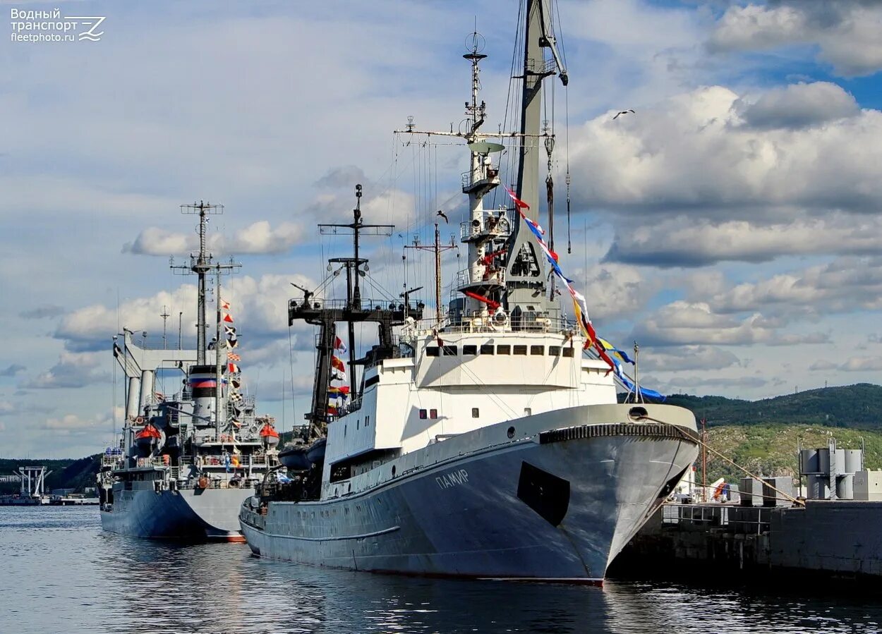 Корабль Памир Североморск. Спасательный буксир Памир. Памир СБС судно. Памир корабль Северный флот. Суда спасательного флота