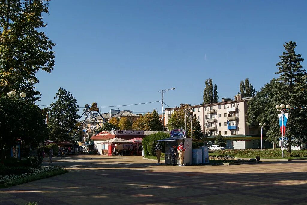 Свято троицкая церковь майкоп. Храм михаила архангела адыгея монв. Храмы города майкопа. Поста майкоп. Майкоп центр города.