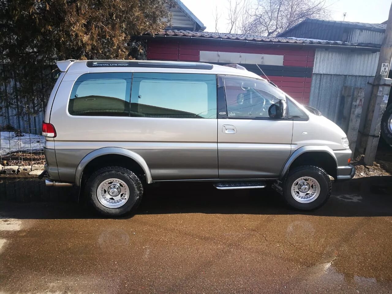 Делика 2000. Делика л400. Mitsubishi Delica 2000 года. Mitsubishi l400.