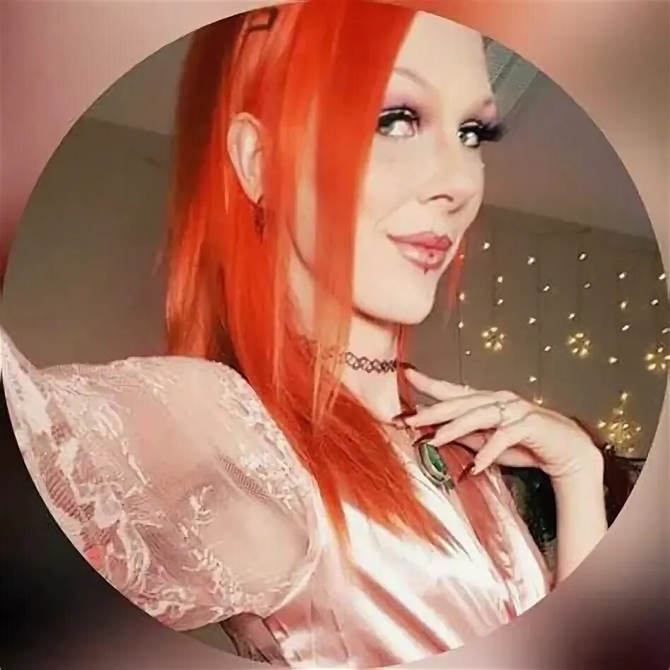 Sarina cross. Сарина видео. Sarina cross mp3. Сарина valentina. Сарина видео.