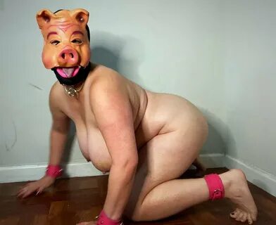 Pathetic Porn Pig Photos - 26 Photos.