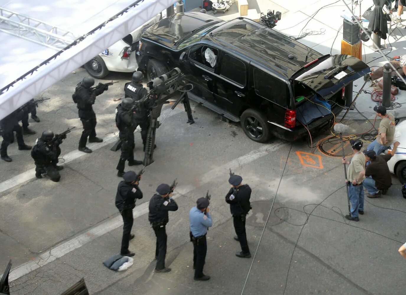 Нападение 2014. Ник Фьюри Chevrolet Tahoe.