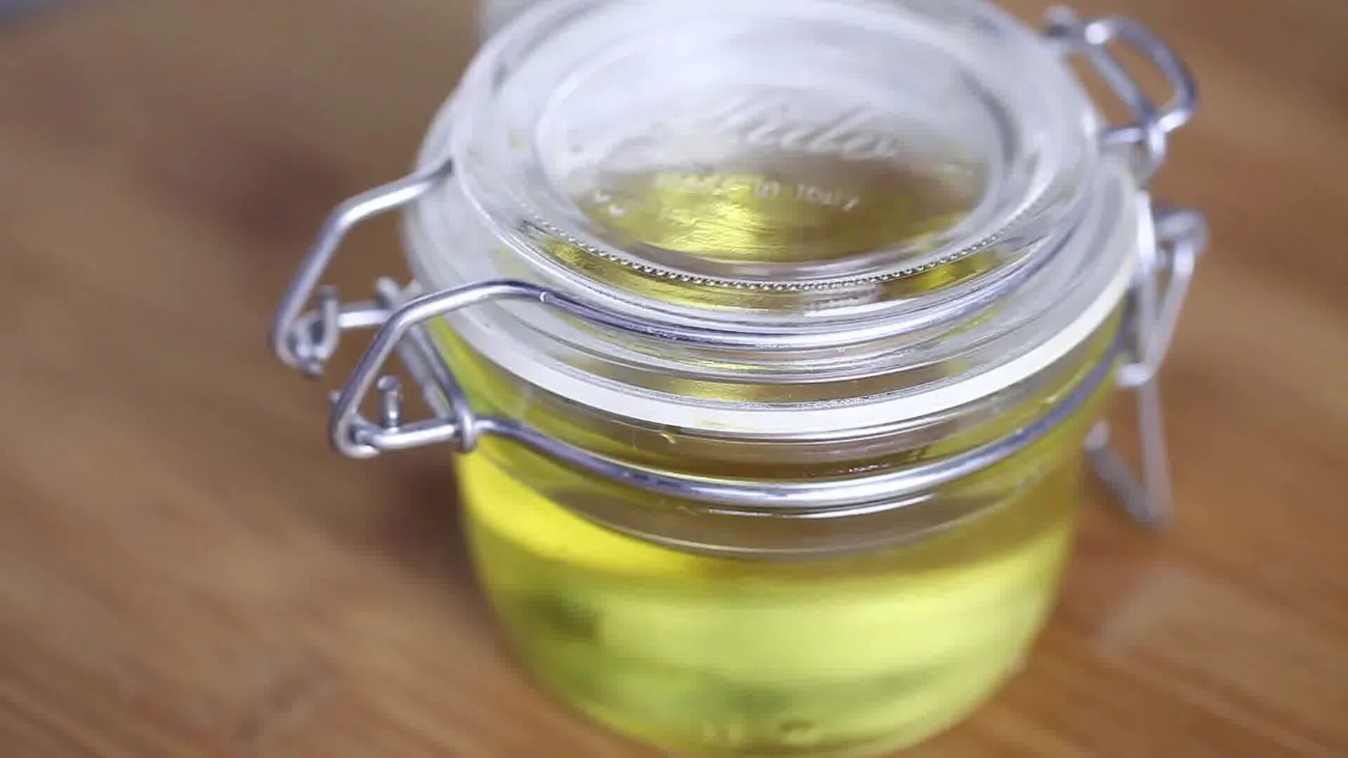 Oil for frying. Масло после жарки. Фильтрация масла после фритюра. Cooking Oil can. Как использовать масло после