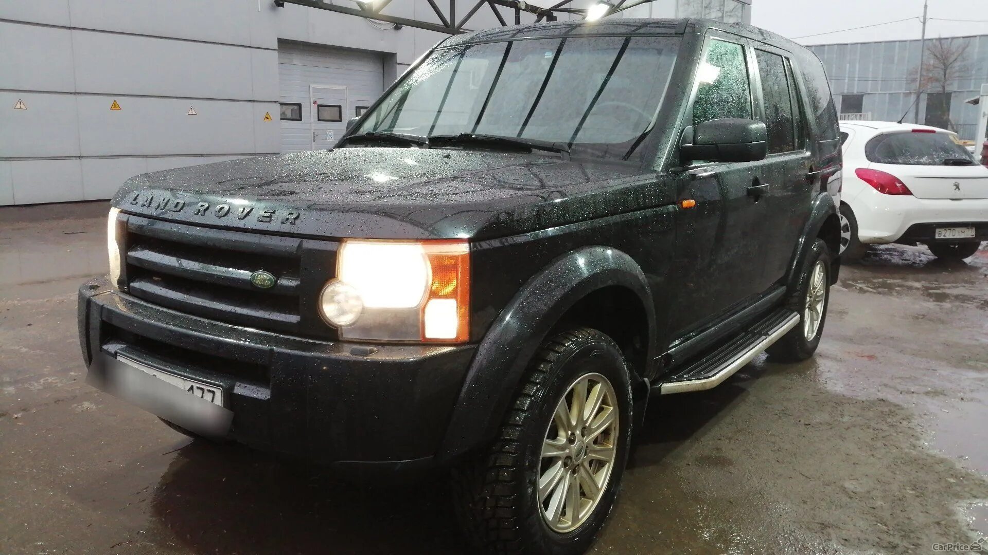 Land Rover Discovery 3 серебристый. Land Rover Discovery 2005 on 19 Wheels. Дискавери 2005 коробка автомат. Продажа ленд ровера на авито на эвакуаторе прикол. Авито купить ленд ровер дискавери