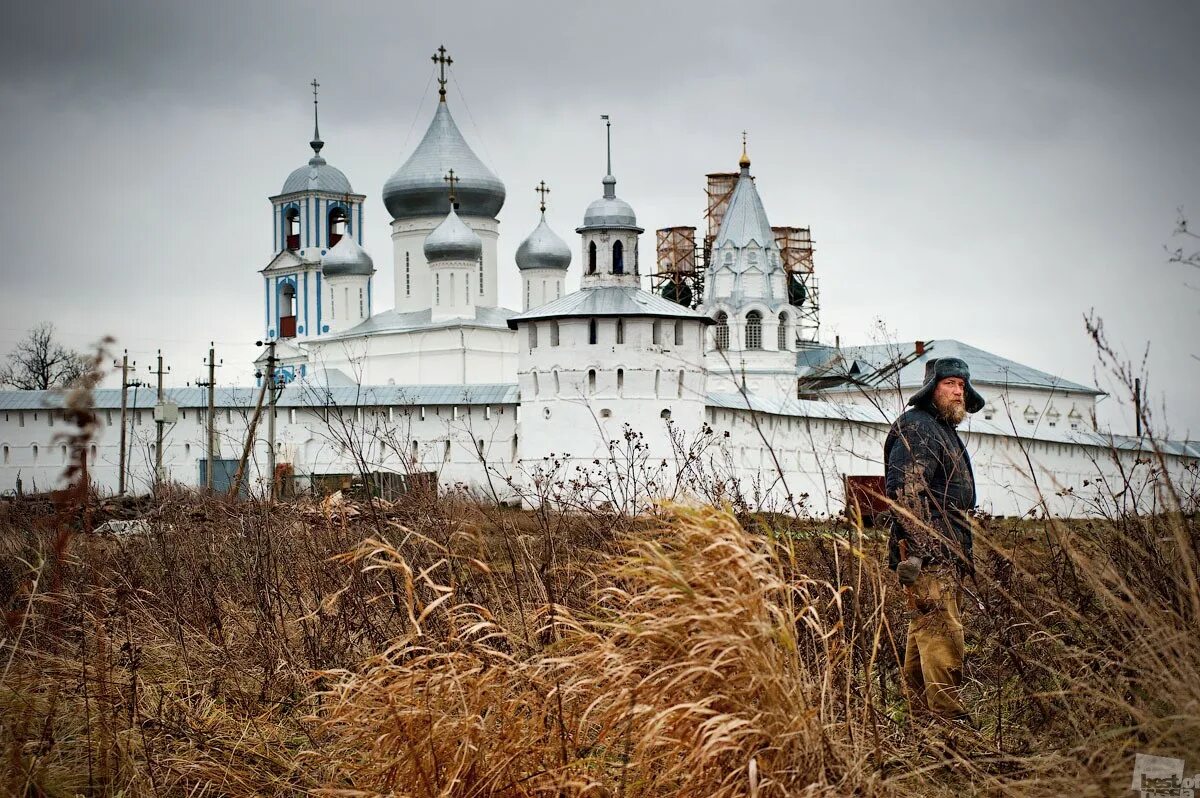 Монастырь жить там. Никитский монастырь Переславль-Залесский. Никитский монастырь Переславль. Переславль-Залесский, Ярославская область фотограф: Vadim Sherbakov. Россия фото.