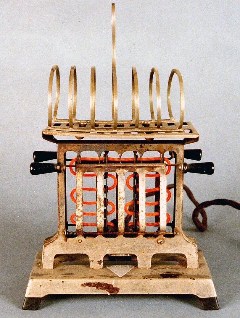 Первый тостер в мире. Первый тостер. Старинный тостер. Тостер 1893 года.