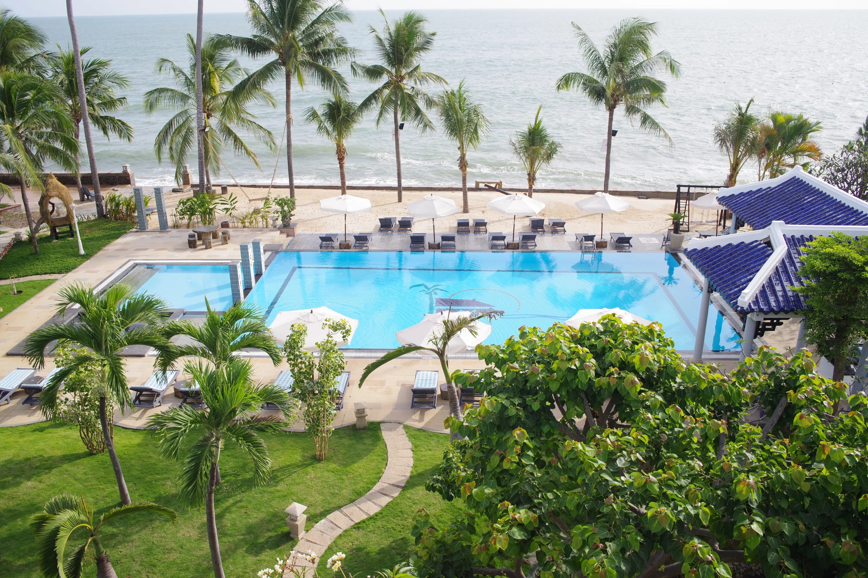 Фантьет dynasty mui ne. Фантьет dynasty mui ne. Dynasty muine. Dynasty muine beach. Dynasty muine beach.