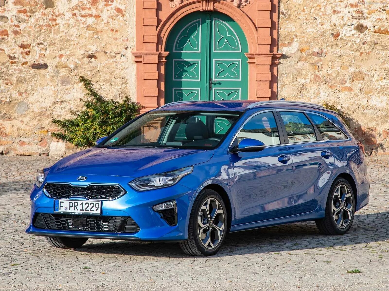 Kia Ceed 2019 универсал. Киа Ceed SW 2019. Ceed SW 2021. Kia Ceed 3 SW. Машина киа сид универсал