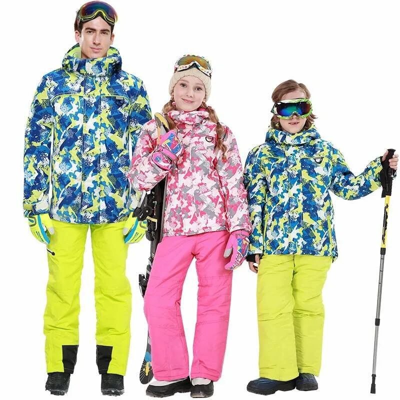 Детские лыжный костюм. Яркий горнолыжный костюм. Лыжный костюм детский. Костюм горнолыжный мембранный. Горнолыжные костюмы для всей семьи.