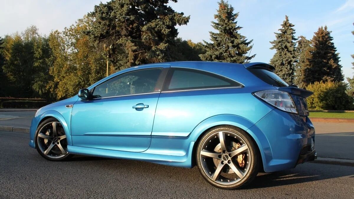 Диск опс. Opel astra h opc. opel astra opc 2008. opel astra h gtc r18. opel astra h gtc на 17 дисках.