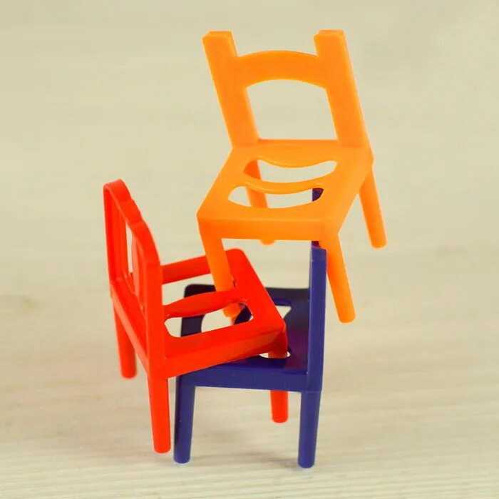 Песни для игры стульчики. Балансирующие стулья Tongde. Балансир стульчики. Стульчик для игрушек. Балансирующий стул.