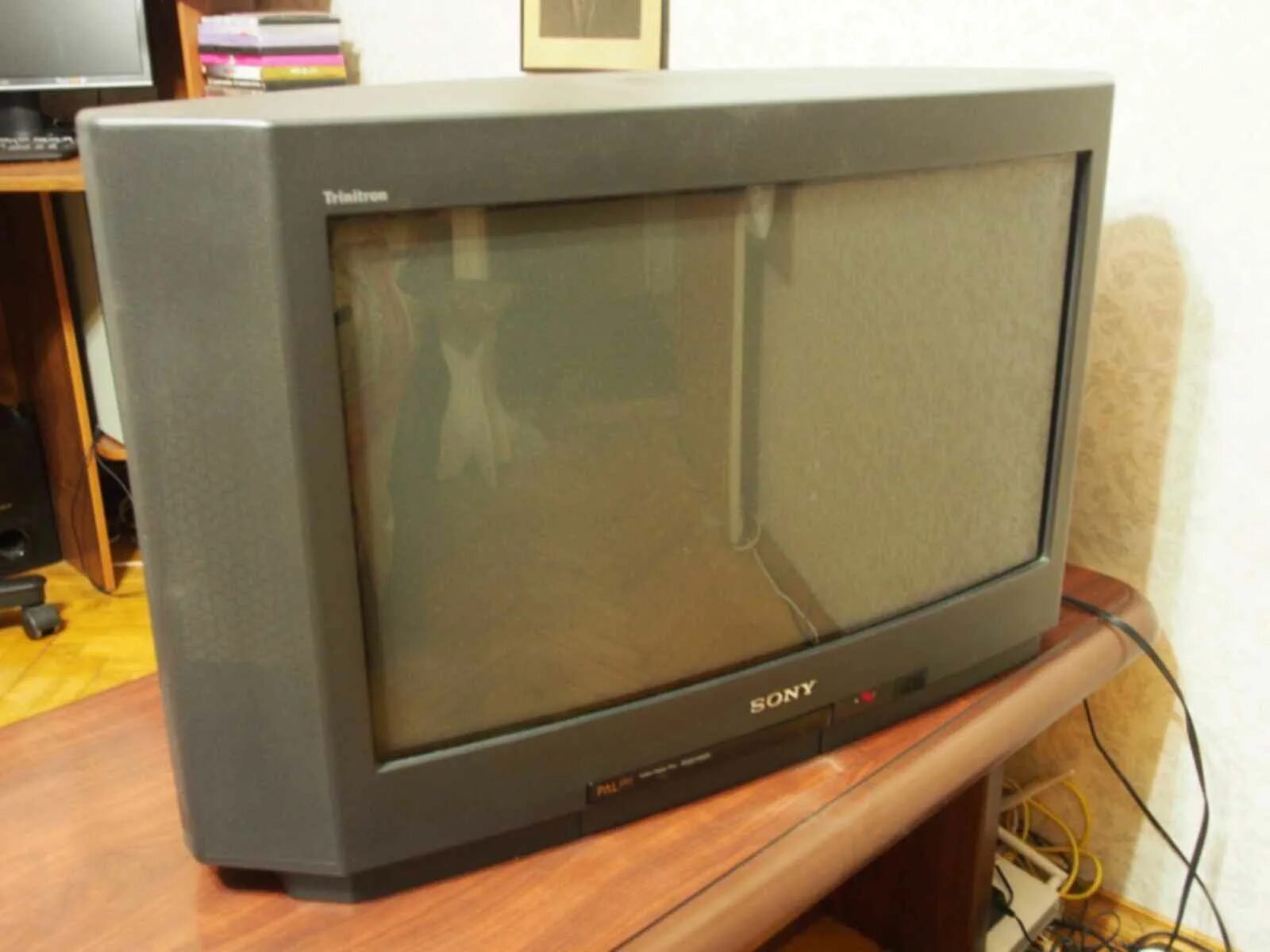 Телевизор sony trinitron 1990 года. Телевизор sony trinitron 29. Элт самсунг телевизор 14 дюймов. Кинескопные телевизоры sony. Телевизор sony trinitron 21.