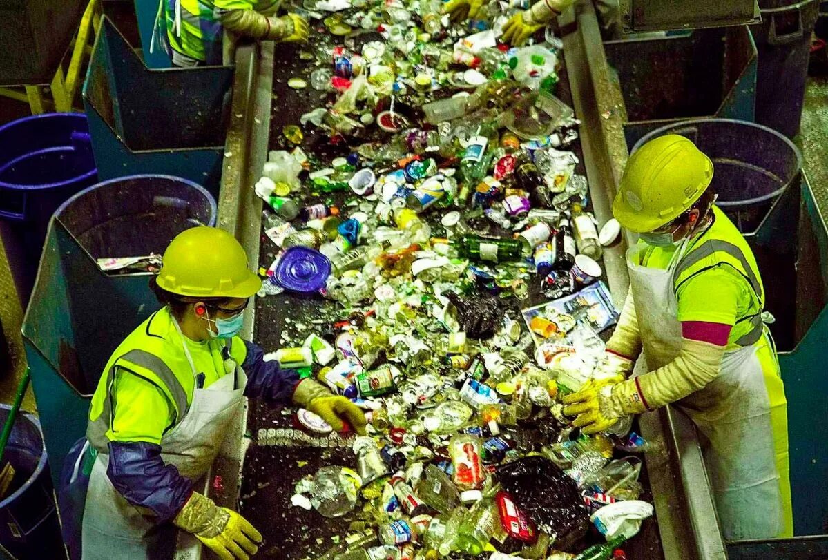Утилизация промышленных отходов. Переработка биомусора. Вторичная переработка отходов. Обезвреживание опасных отходов