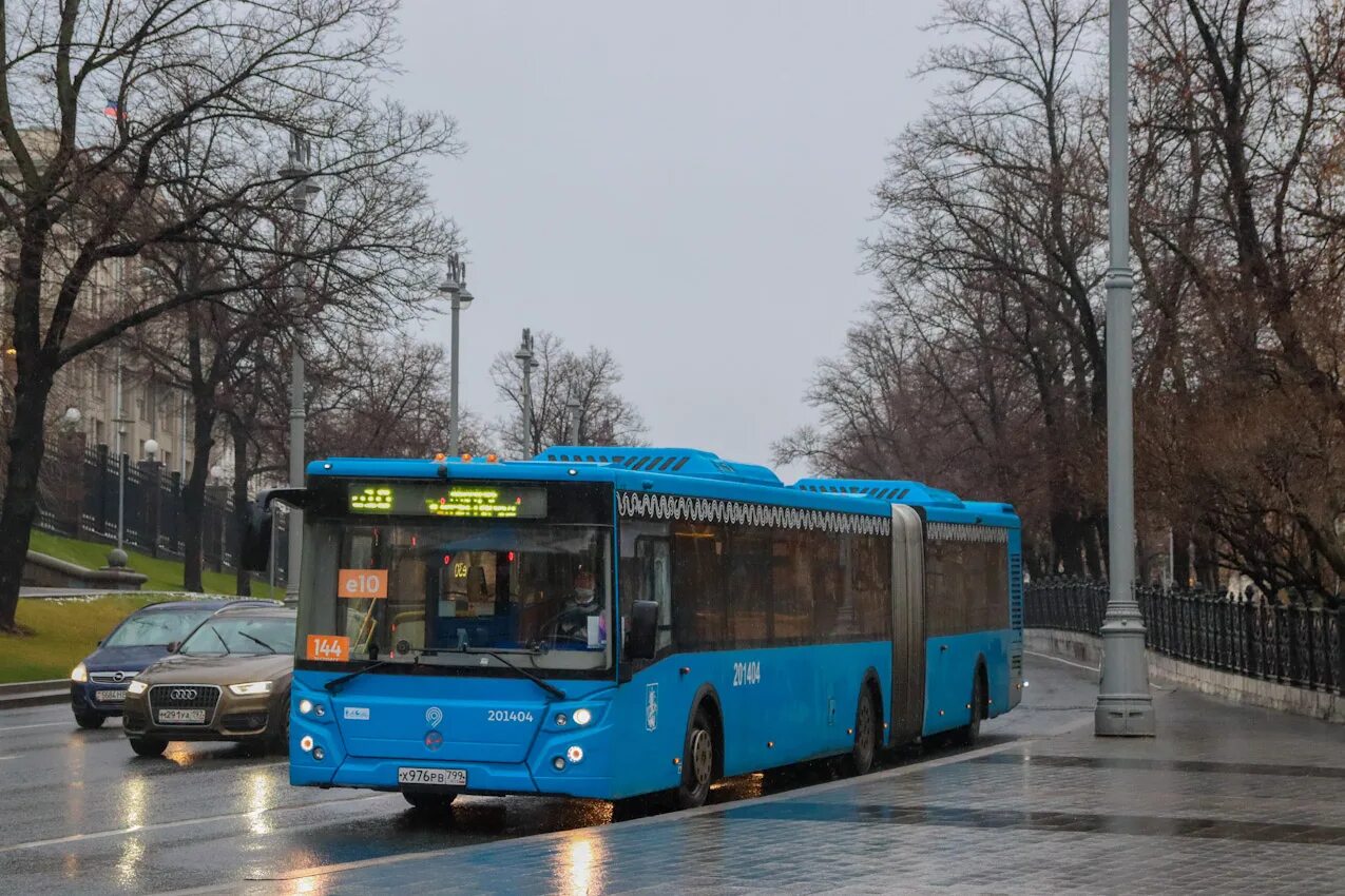 Маршрут е 10 москва. Лиаз 6213. Автобусный маршрут е10. Лиаз 6213. Автобус тюмень лиаз 6213.